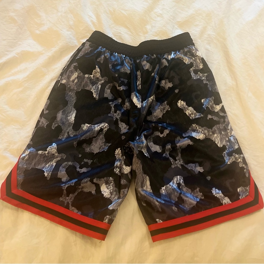 3/$19 And1 pull on athletic Basketball jogger shorts - Picture 8 of 16